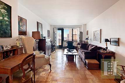 2nd image of 165 W 66th St APT 11D