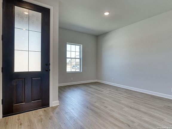 4th image of 12820 Hills Plains Dr.