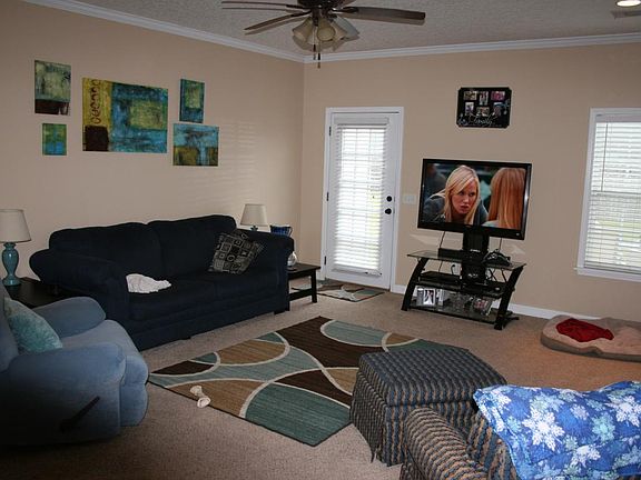 2nd image of 73 NE Cherie Ln