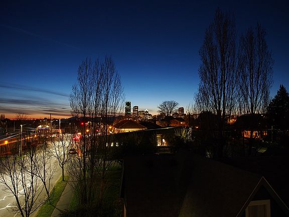 Rooftop View West