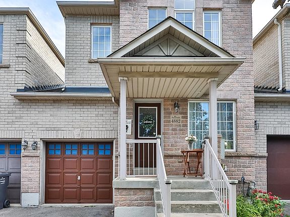 2nd image of 4882 Vienna Ct