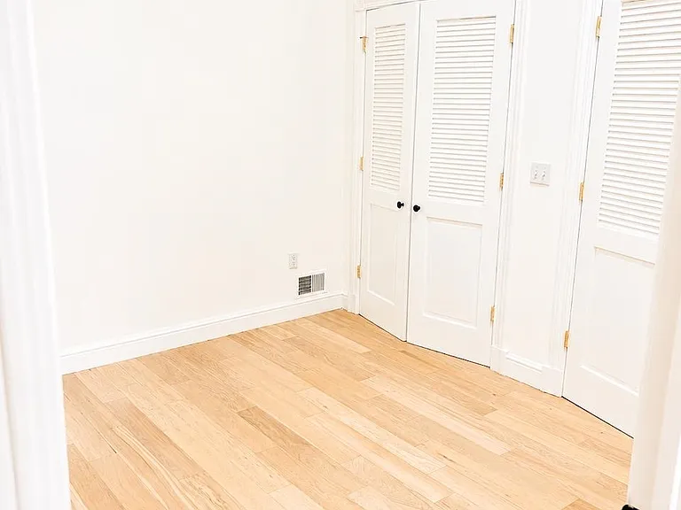 300 Communipaw Ave #302 — Photo 11