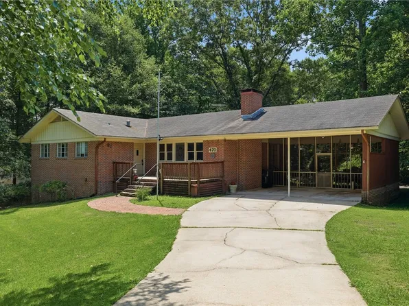 470 Cary Dr, Auburn, AL 36830