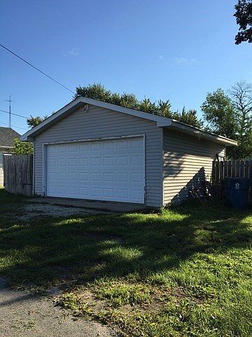 2nd image of 173 S Douglas Ave