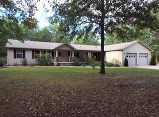 1289 Cedar Creek Ln, Centralia, IL 62801