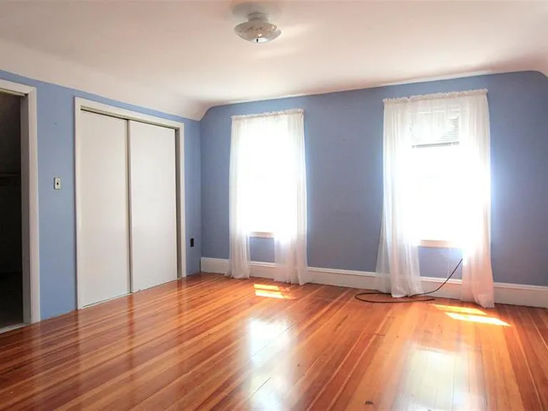 99 Electric Ave — Photo 7