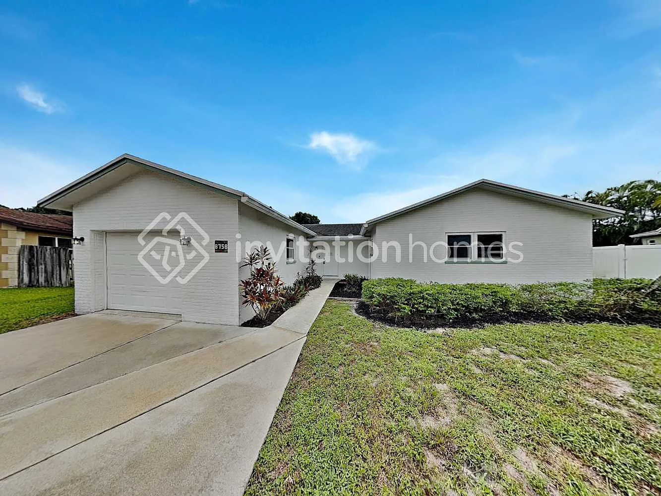 8758 SW 11th St Boca Raton, FL 33433 — Photo 1