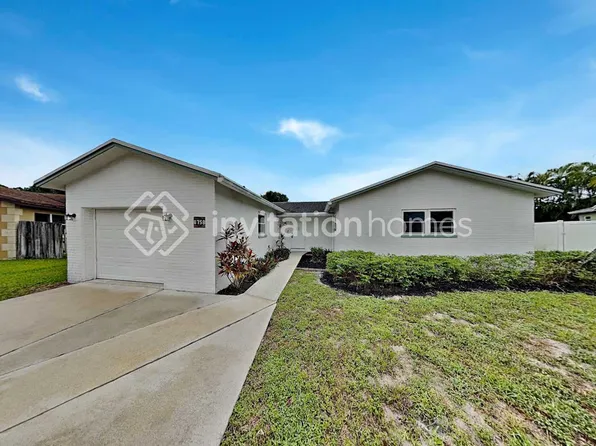 8758 SW 11th St, Boca Raton, FL 33433