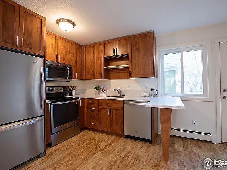 1704 Springmeadows Ct #B — Photo 9