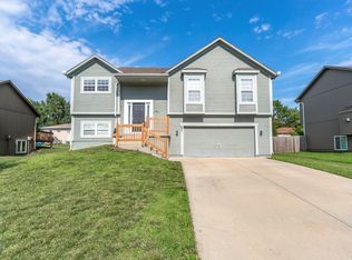 621 S Walnut St, Gardner, KS 66030
