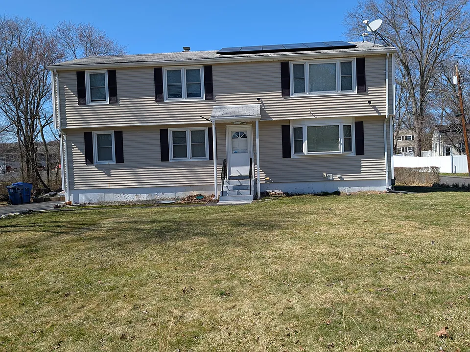 87 Antrim St #2