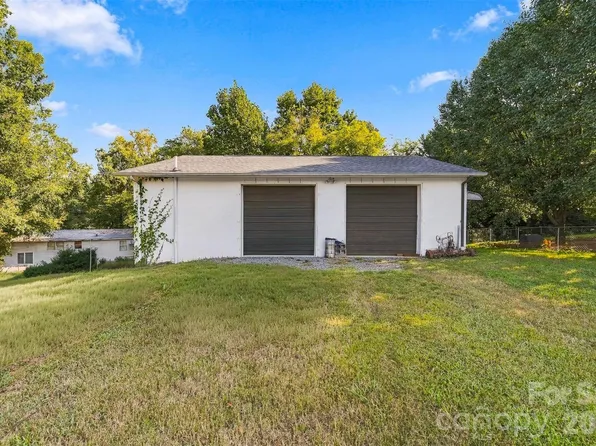17G Lake St, Granite Falls, NC 28630