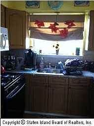 4th image of 394 Hawthorne Ave