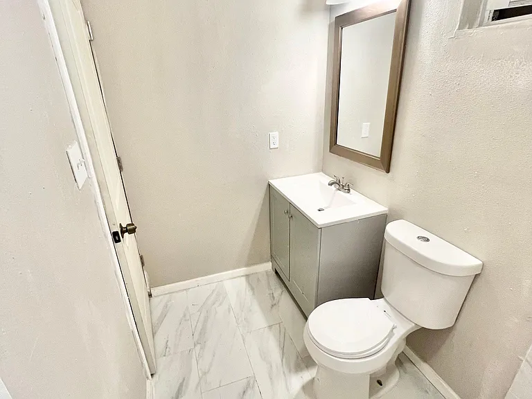 754 Fitch St — Photo 11