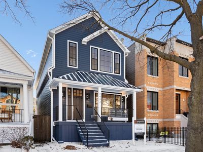 2433 W Cuyler Ave, Chicago, IL, 60618