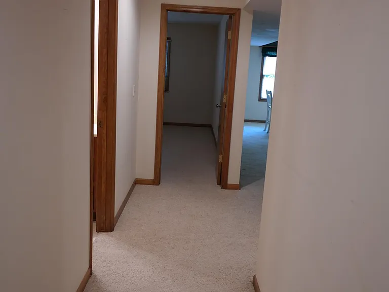525 Spring Lane Dr — Photo 18