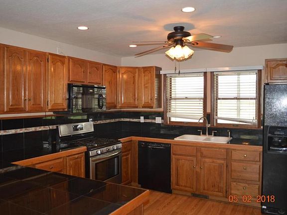 4th image of 365 Lawnwood Dr