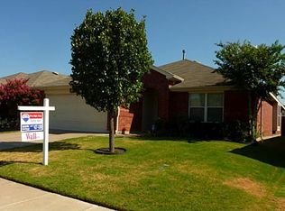 10409 Lake Ter, Hurst, TX 76053