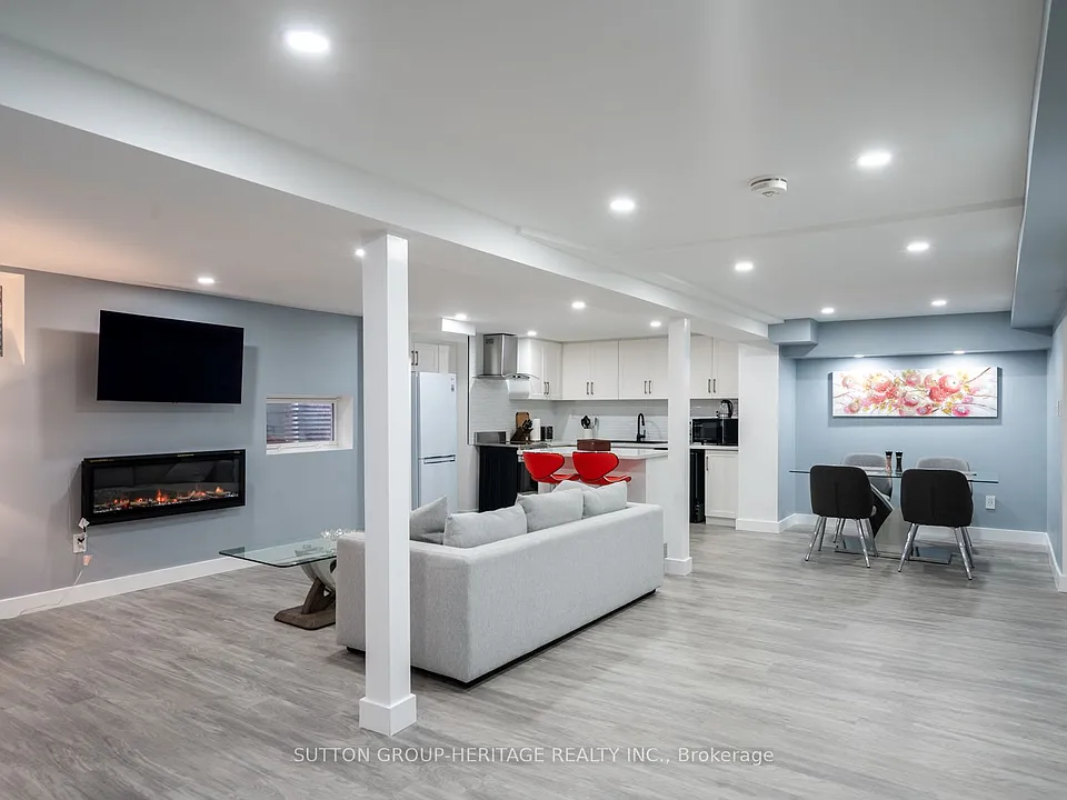 1059 Riverview Cres #BASEMENT