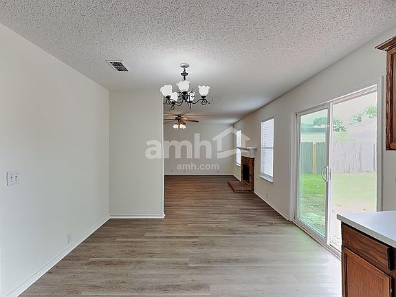 5th image of 924 Beechwood Dr