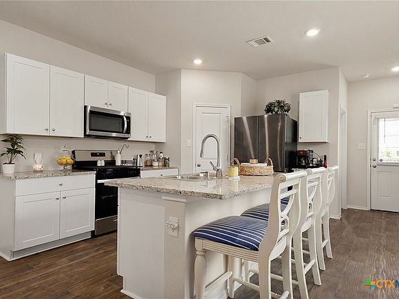 4th image of 474 Orion Dr