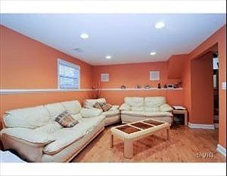 4th image of 750 Burr Oak Dr