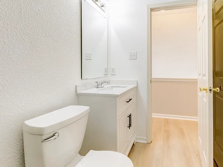 348 Atherton Dr — Photo 25