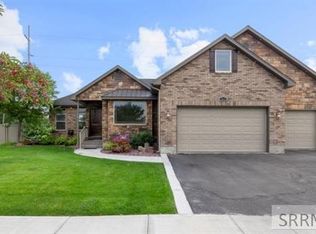 3378 E Greenwillow Ln, Ammon, ID 83401