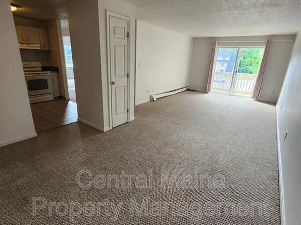 51 Northern Avenue Hts #22, Auburn, ME 04210