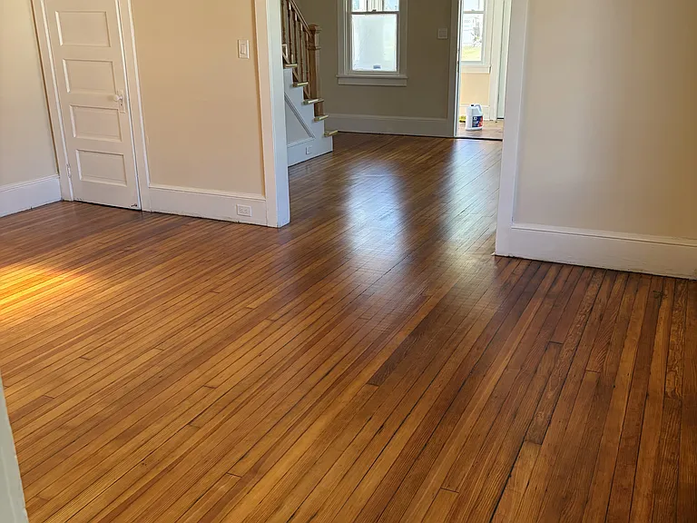 1525 N Michigan Ave — Photo 5