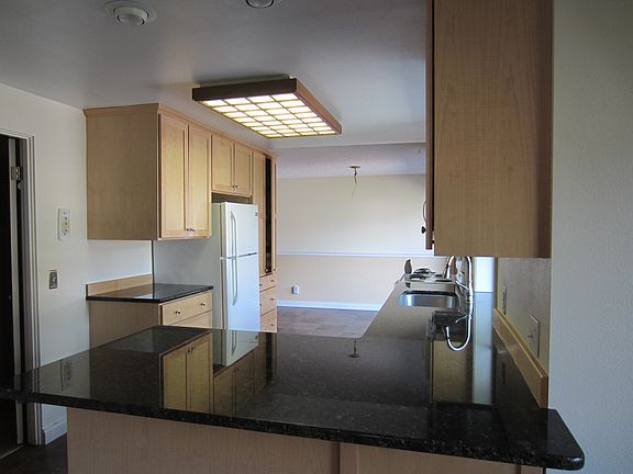 3rd image of 4609 130th Pl NE