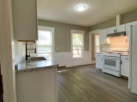 111 Goodyear St, New Haven, CT