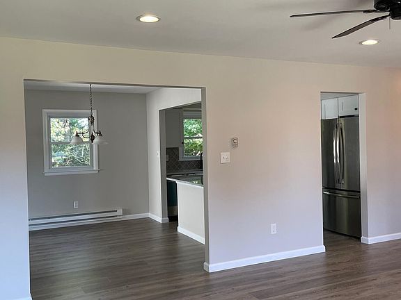 4th image of 44 Northumberland Dr