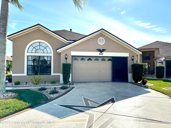 9122 Halberg Dr, Hudson, FL 34669