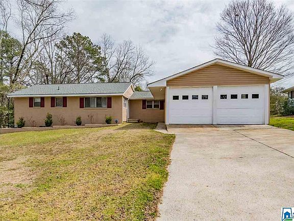 3rd image of 529 Lacey Ln