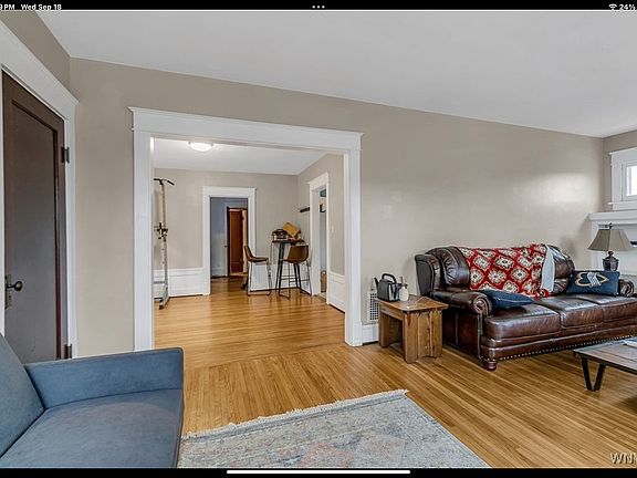 2nd image of 189 Tacoma Ave