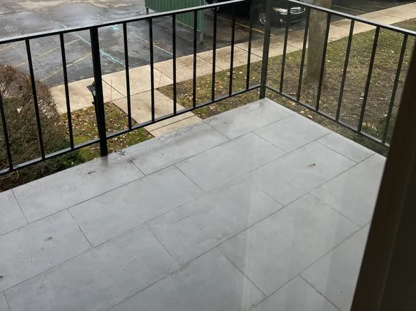 (undisclosed Address), Troy, MI 48084