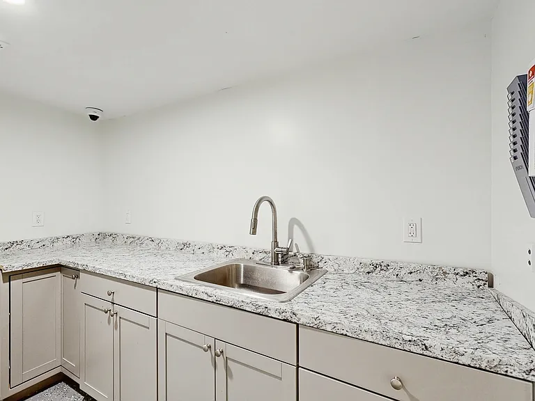 1722 Atlantic Ave — Photo 42