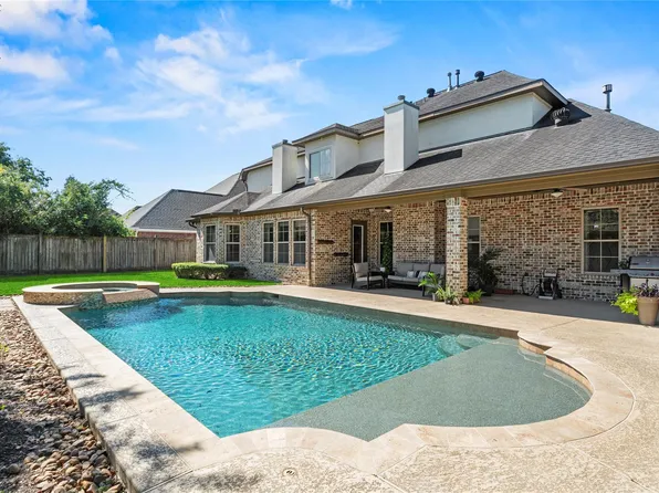 3550 Windrose Dr, Beaumont, TX 77706