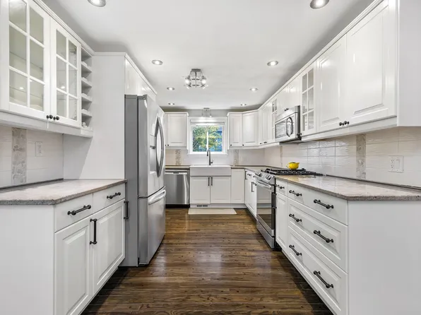 497 Main St #497, Watertown, MA 02472