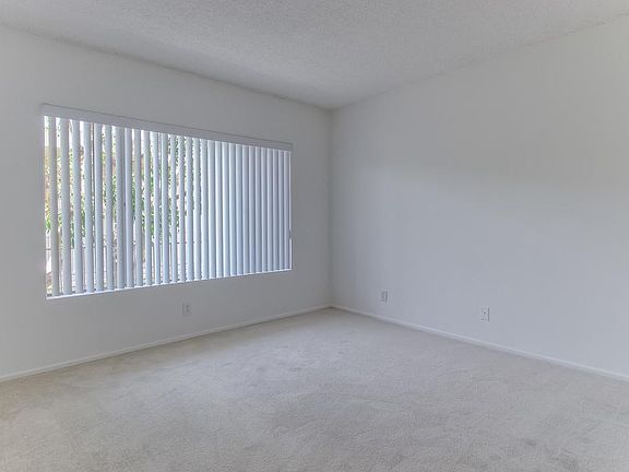 Model unit- Vacant units may slightly differ