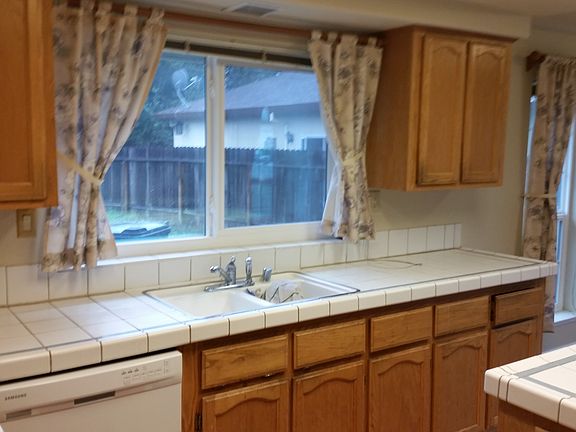 5th image of 6005 Overwood Ct