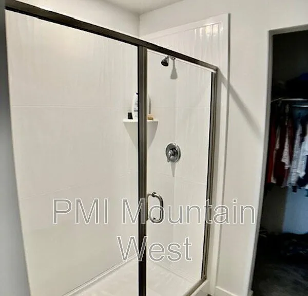 707 S Miller Ave — Photo 36