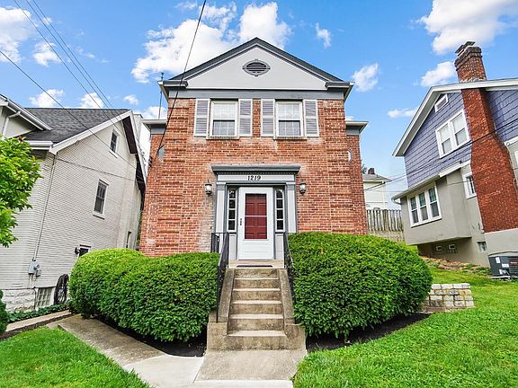 2nd image of 1219 Delta Ave