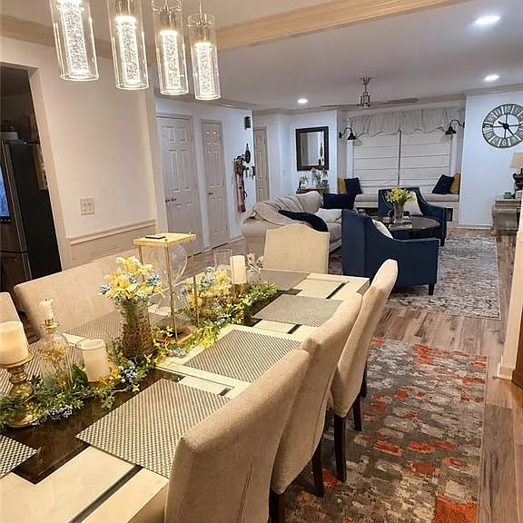 8945 Carroll Manor Dr — Photo 12