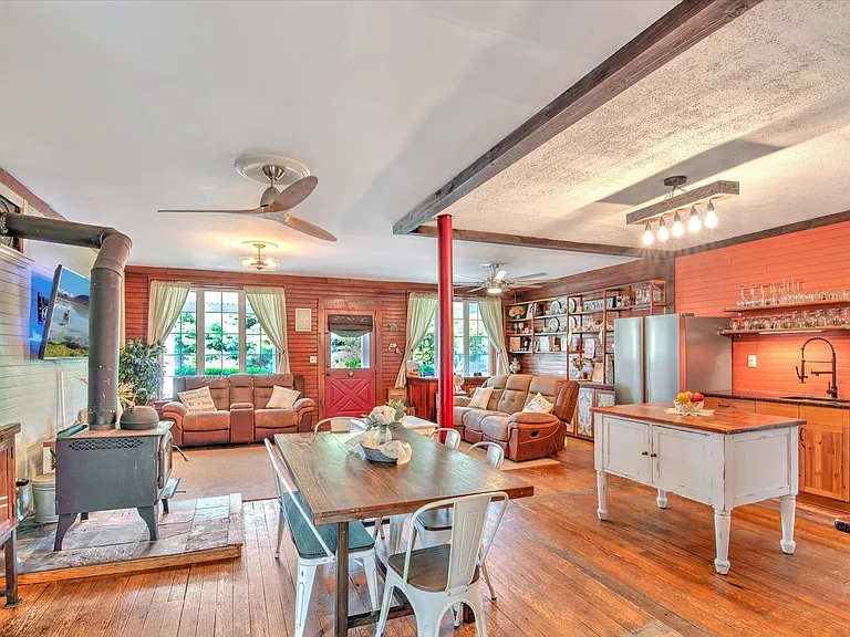 286 Whitesville Rd — Photo 21