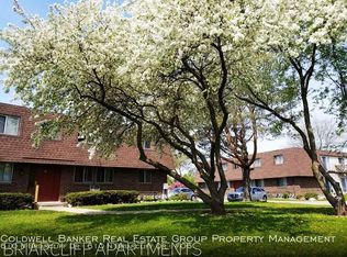 530 N Briarcliff Dr #7, Appleton, WI 54915