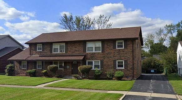 1st image of 28 N Cottage Grove Ave APT 2N