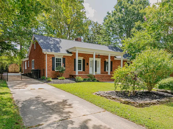 2822 Bedford St, Burlington, NC 27215