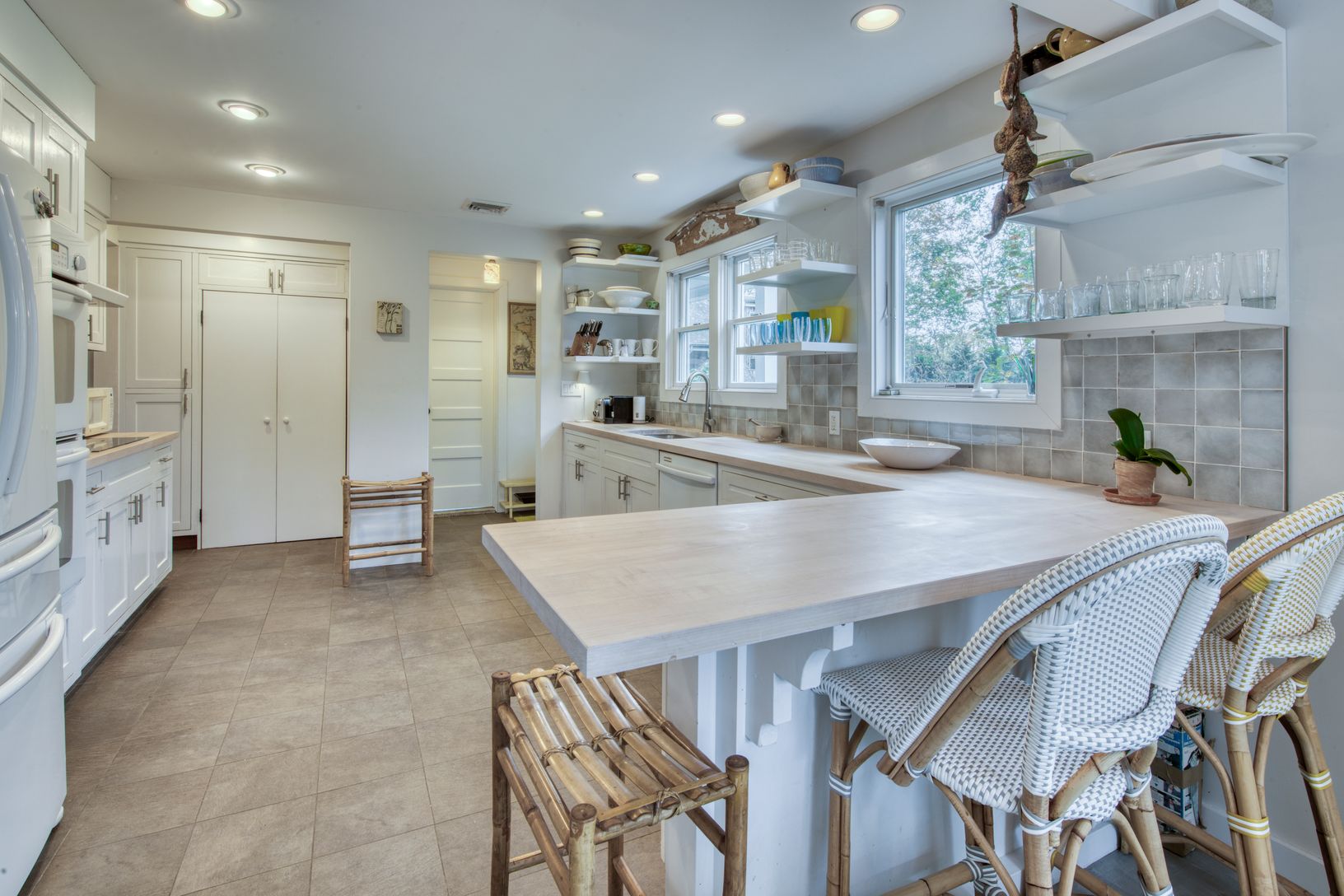  Kitchen/Breakfast Bar